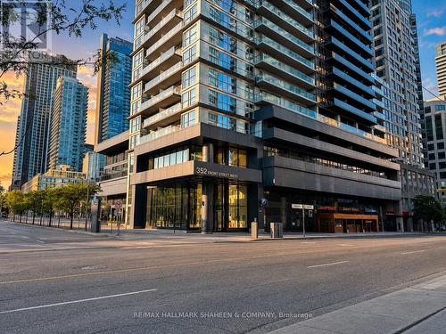 1815 - 352 Front Street W, Toronto, ON 