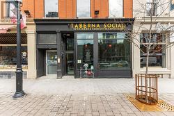 40 WELLINGTON STREET E Toronto, ON M5E 1E3
