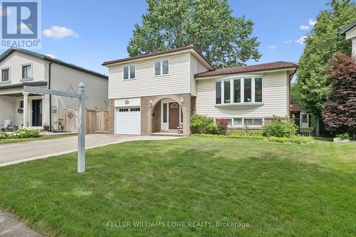 495 TIPPERTON CRESCENT  Oakville, ON L6L 5E1