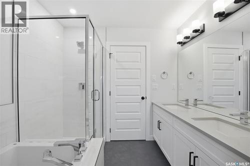 281 Lakeside Boulevard, Martensville, SK - Indoor Photo Showing Bathroom