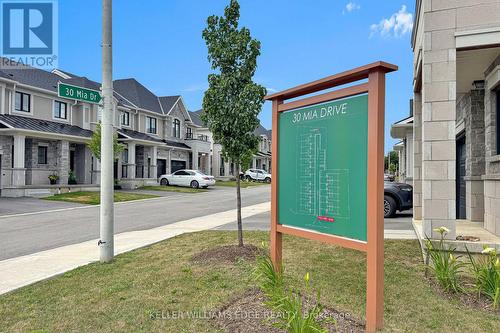 11 - 30 MIA DRIVE  Hamilton, ON L9B 0K1