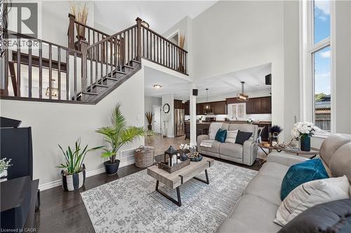 101 Fitzgerald Drive, Cambridge, ON - Indoor Photo Showing Other Room