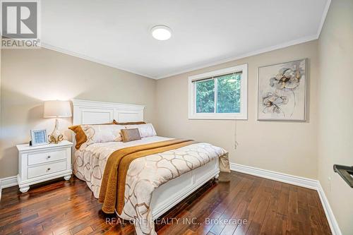 52 Devins Drive, Aurora, ON 