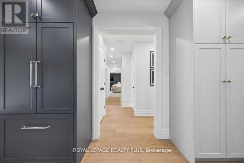 1594 Calumet Place, Mississauga, ON 