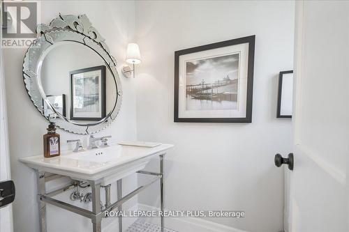 1594 Calumet Place, Mississauga, ON 