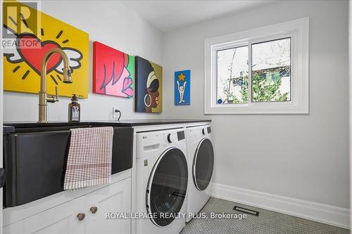 1594 Calumet Place, Mississauga, ON 