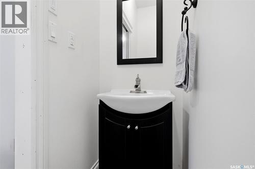 1011 Otterloo Street, Indian Head, SK - Indoor Photo Showing Bathroom