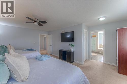139 Pebblecreek Drive, Kitchener, ON - Indoor Photo Showing Bedroom