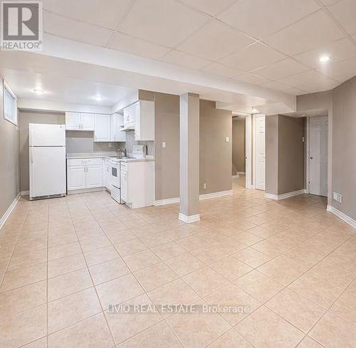 BSMT - 8 JANRAY DRIVE , Toronto, Ontario M1G 1Y1 2