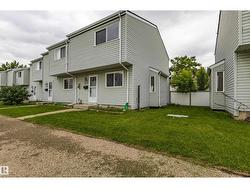 209 Dickinsfield CO NW  Edmonton, AB T5E 5V8