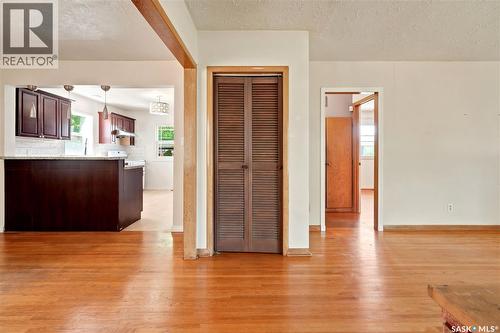 4240 8Th Avenue, Regina, SK - Indoor Photo Showing Kitchen