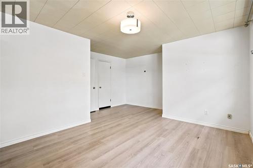 4240 8Th Avenue, Regina, SK - Indoor Photo Showing Other Room