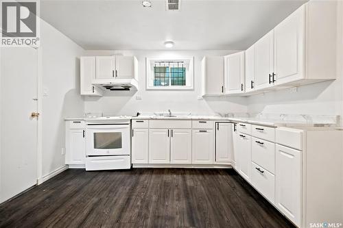 4240 8Th Avenue, Regina, SK - Indoor Photo Showing Kitchen
