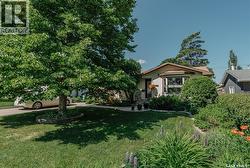 2704 Preston AVENUE S  Saskatoon, SK S7J 2G6