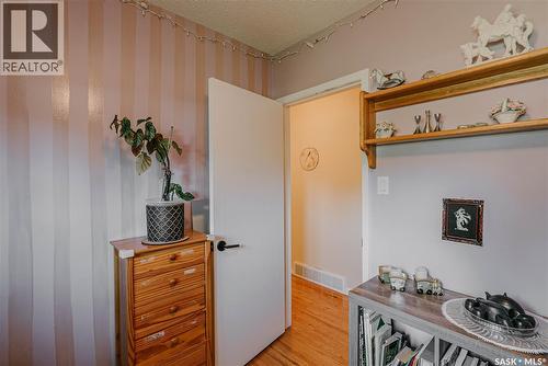 2704 Preston Avenue S, Saskatoon, SK 