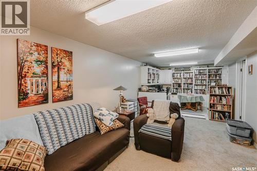 2704 Preston Avenue S, Saskatoon, SK 