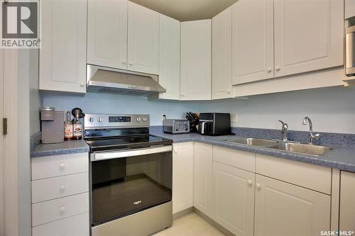 4962 Marigold Drive, Regina, SK - Indoor Photo Showing Kitchen With Double Sink