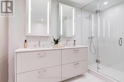 305 - 259 The Kingsway, Toronto, ON 