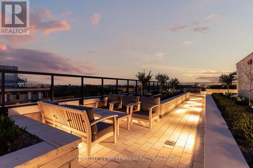 305 - 259 The Kingsway, Toronto, ON 