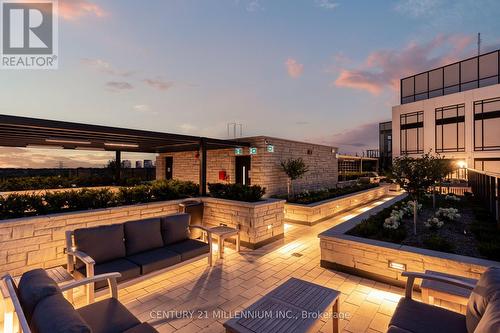 305 - 259 The Kingsway, Toronto, ON 