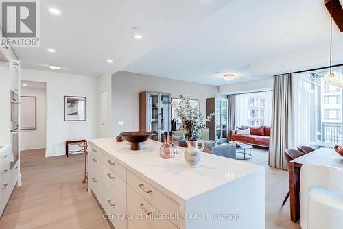 305 - 259 The Kingsway, Toronto, ON 
