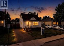 128 EAST 39TH Street  Hamilton, ON L8V 4H3