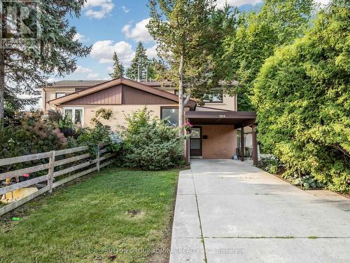 126 CHELMSFORD AVENUE  Toronto, ON M2R 2W4