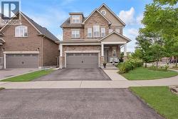 225 TREMAINE Crescent  Kitchener, ON N2A 4L9