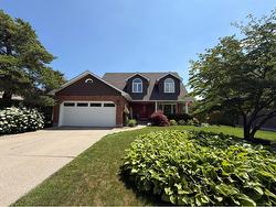 1918 WESTGROVE Drive  Sarnia, ON N0N 1C0