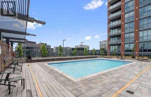 1010 - 31 Tippett Road, Toronto, ON 