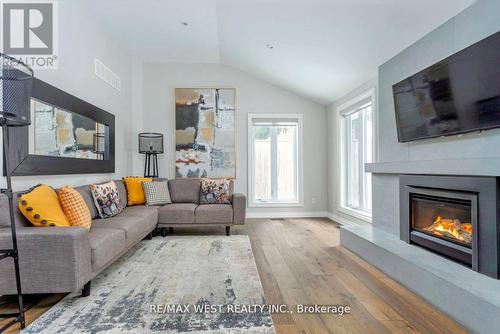 26 Hostein Drive, Hamilton, ON 