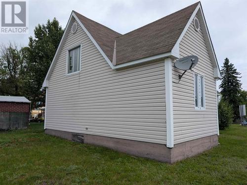 301 Superior St, White River, ON 