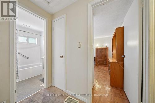 2320 Middlesmoor Crescent, Burlington, ON 