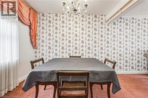 2345 Gibbon Street, Burlington, ON - Indoor Photo Showing Dining Room