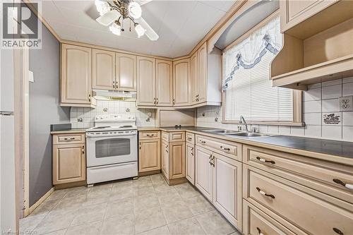 2345 Gibbon Street, Burlington, ON - Indoor Photo Showing Kitchen With Double Sink