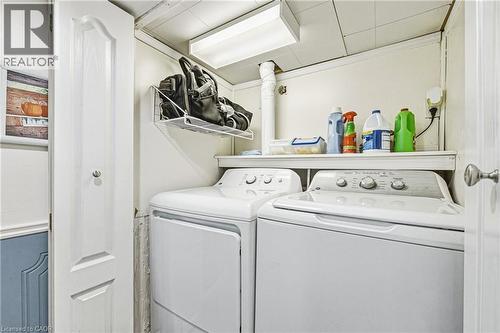 2345 Gibbon Street, Burlington, ON - Indoor Photo Showing Laundry Room
