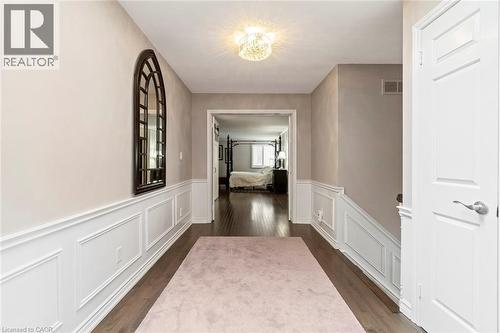Upper level landing - 18 Stonegate Drive, Hamilton, ON 