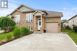 192 OAKCREST AVENUE E Welland, ON L3C 7K3