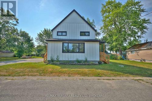 LOWER - 19 MACCABEE AVENUE , Fort Erie (Lakeshore), Ontario L2A 1C7 3