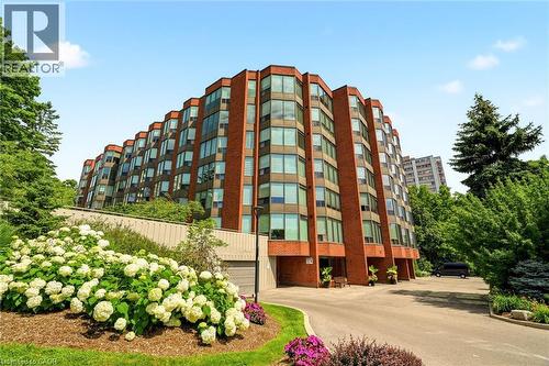 2121 LAKESHORE Road Unit# 507  Burlington, ON L7R 1C9