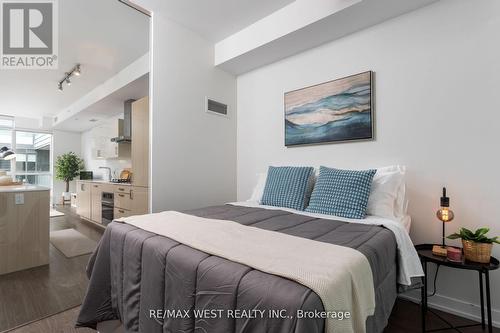 603 - 36 Howard Park Avenue, Toronto, ON 