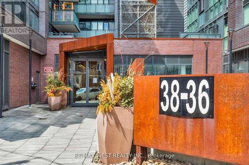 603 - 36 Howard Park Avenue, Toronto, ON 