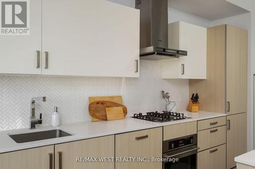 603 - 36 Howard Park Avenue, Toronto, ON 