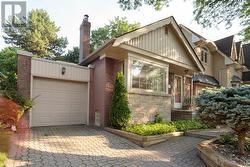 345 MOORE AVENUE Toronto, ON M4G 1E2