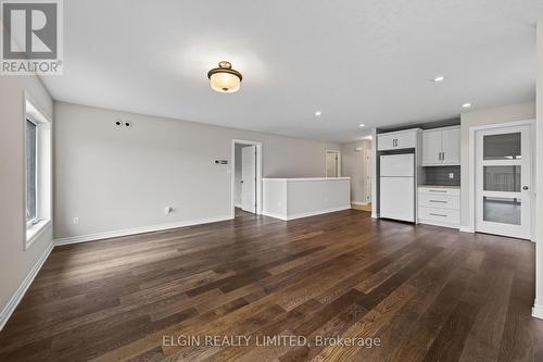 9 Ashberry Place, St. Thomas, ON - Indoor Photo Showing Kitchen