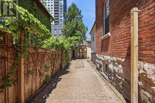 419 Besserer Street, Ottawa, ON 