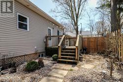 M/F 4 BEDROOM UNIT DECK AND YARD - 