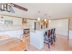 Kitchen Island with power - 