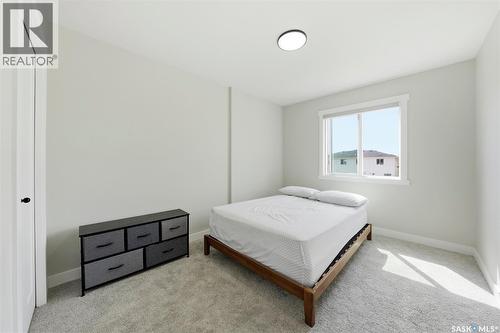 210 Schmeiser Bend, Saskatoon, SK 