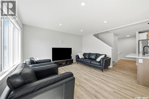 210 Schmeiser Bend, Saskatoon, SK - Indoor Photo Showing Living Room